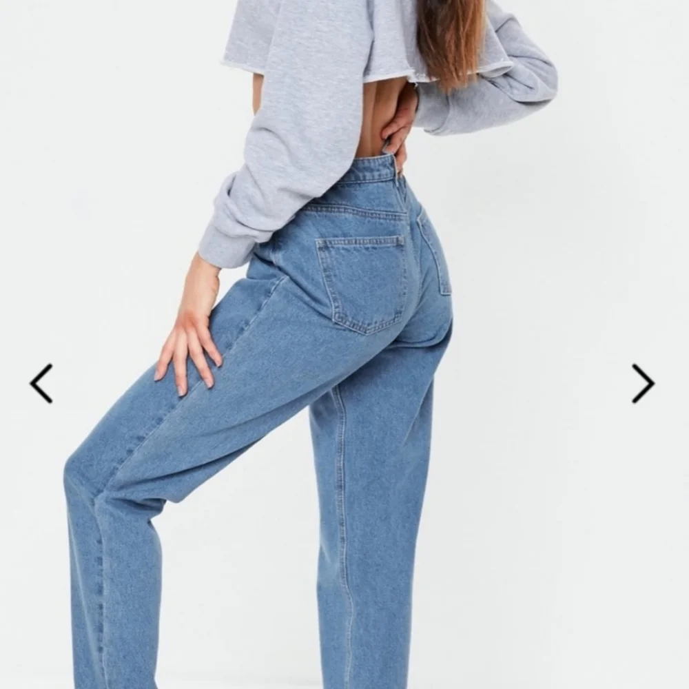 Missguided petit riot high waisted mom jeans - Picture 2 of 14
